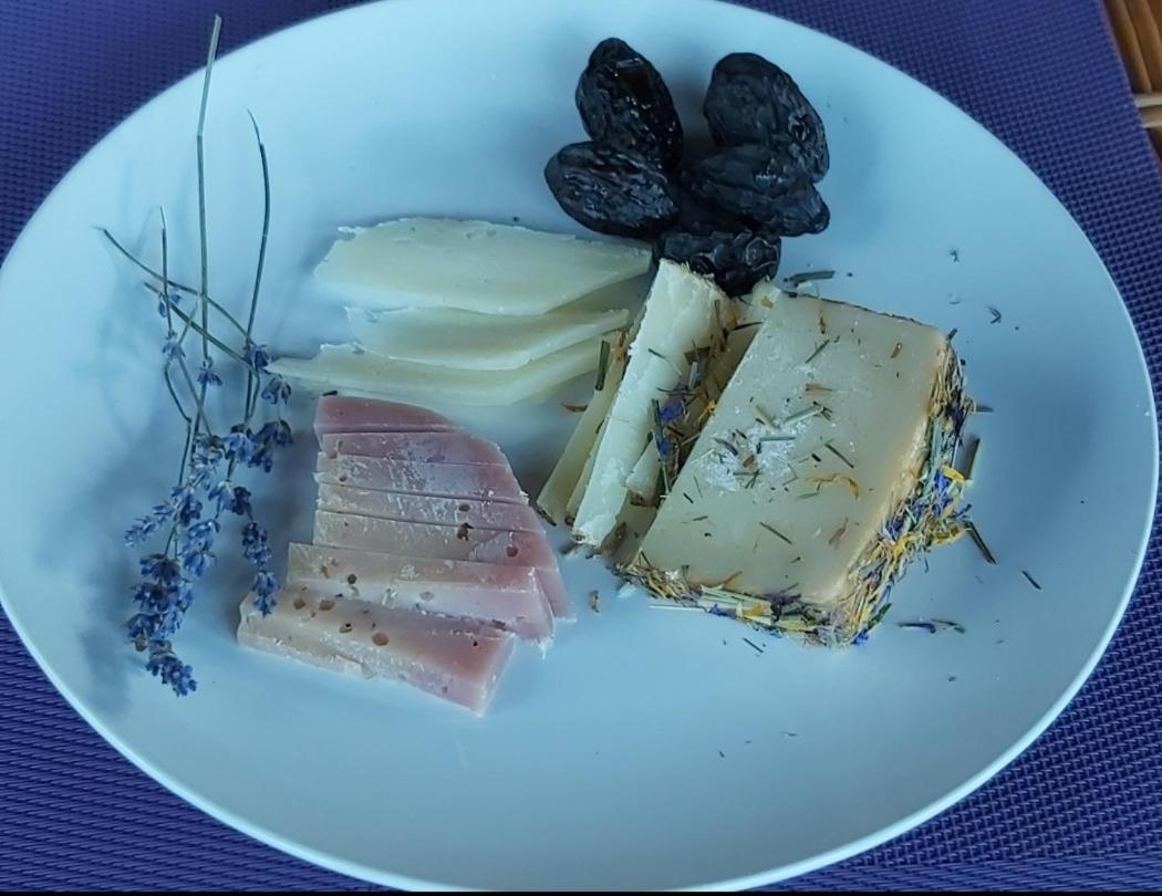 Lavender Valley Perekrestnoye المظهر الخارجي الصورة